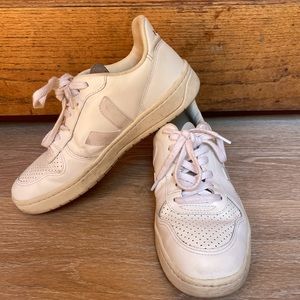 Veja V-10 Extra White Sneaker